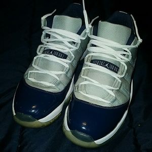 Air Jordan Lows Retro 11 Georetowns